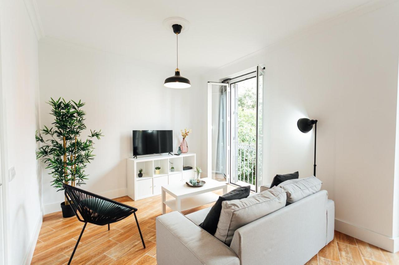 Alohamundi Peral Apartment Seville Exterior photo